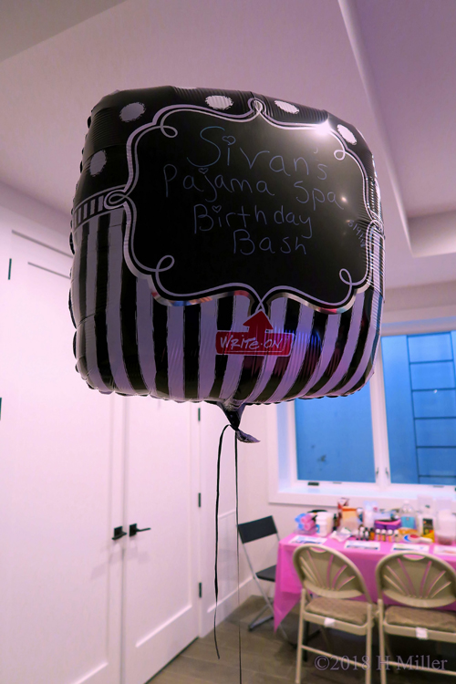 Decorative Balloon For Sivan's Kids Spa Party Decorative Balloon For Sivan's Kids Spa Party