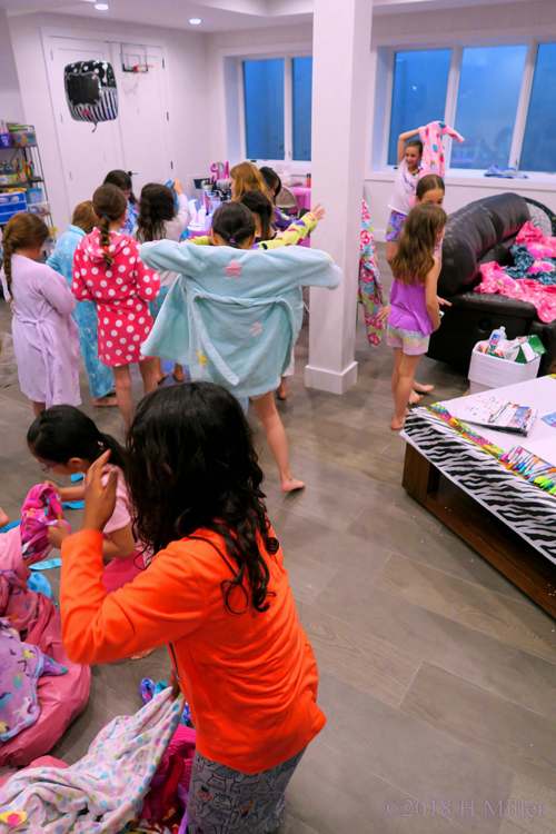 Getting Dressed And Comfy In Their Spa Robes Getting Dressed And Comfy In Their Spa Robes