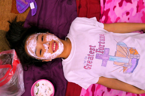 Oooohh Look At That Girls Facial Aloe And Strawberry Refreshing Goodness Oooohh Look At That Girls Facial Aloe And Strawberry Refreshing Goodness