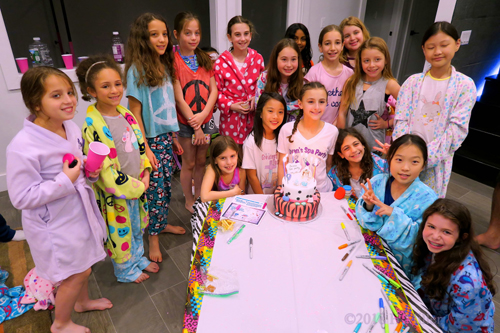 Sivan Posing With Her Cake And Her Friends 