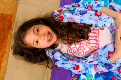 This Party Guest Getting Ready For Her Spa Facial For Girls! This Party Guest Getting Ready For Her Spa Facial For Girls!