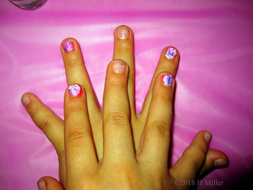Look At This Fun Creative Nail Design!!! Look At This Fun Creative Nail Design!!!