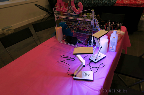 Rear View Of The Nail Art Design Station 