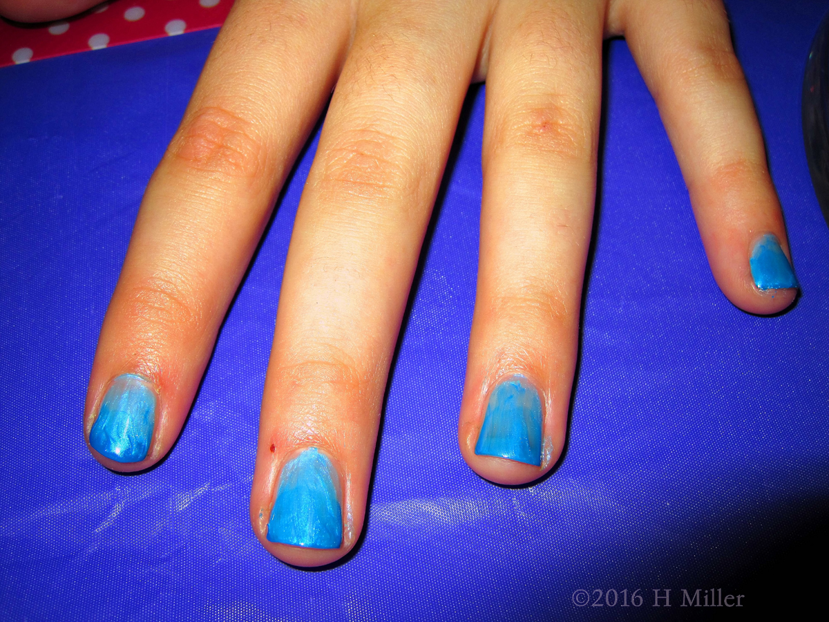 Pretty Classic Blue Mini Manicure 