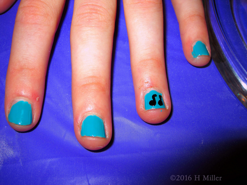Cute Blue Mini Manicure With Music Notes