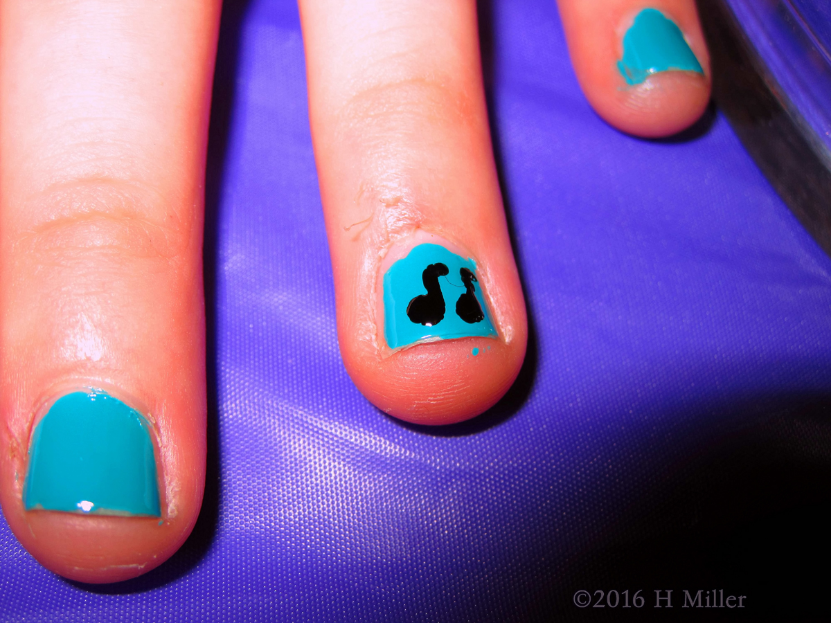 Robin Blue Musical Mini Manicure