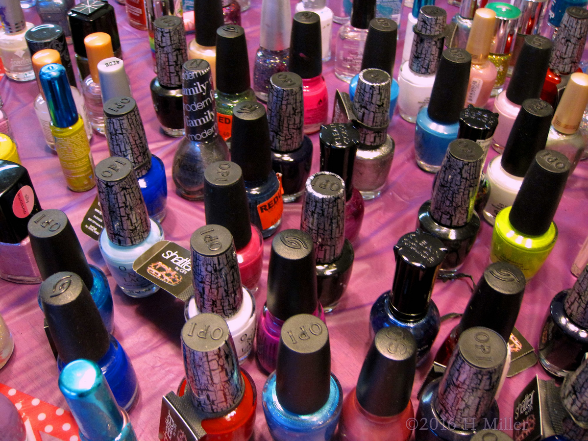 So Much Nail Polish To Pick From! 