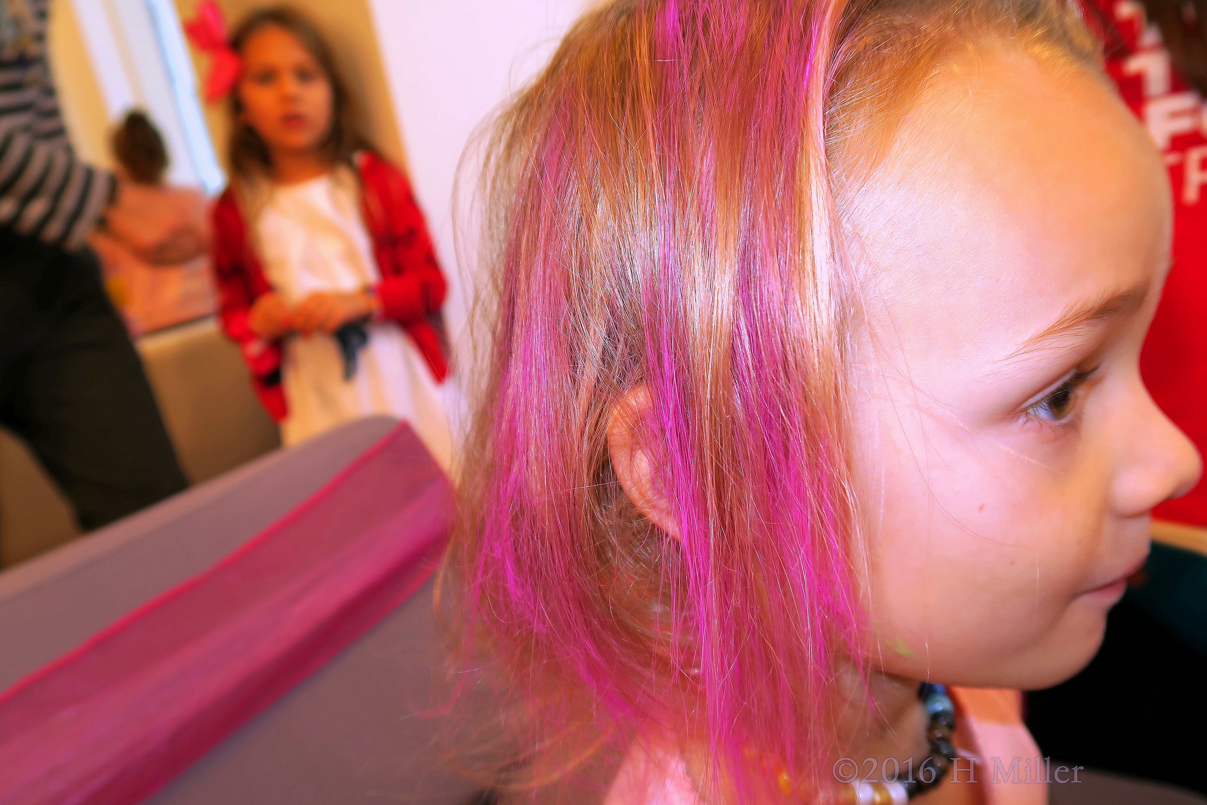 Neon Pink Temporary Hair Dye For Girls! 