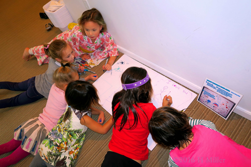 Everyone's Drawing On The Spa Birthday Car Everyone's Drawing On The Spa Birthday Car