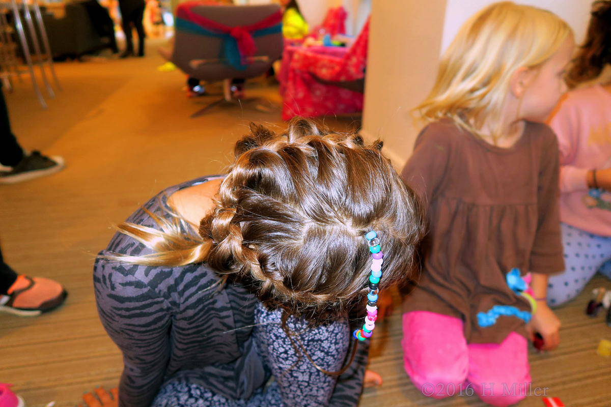 Showing Her AWESOME Heart Shaped Braid Hairstyle From The Spa Party 