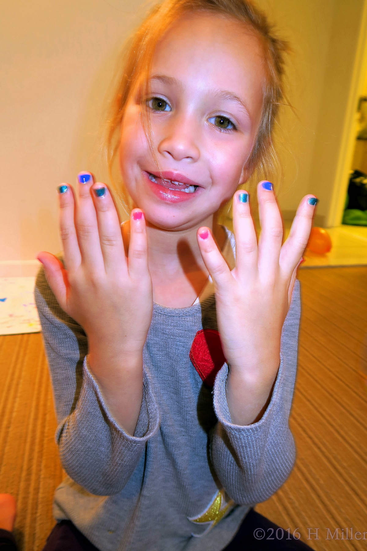 Showing Off Her Fantastic New Mini Mani