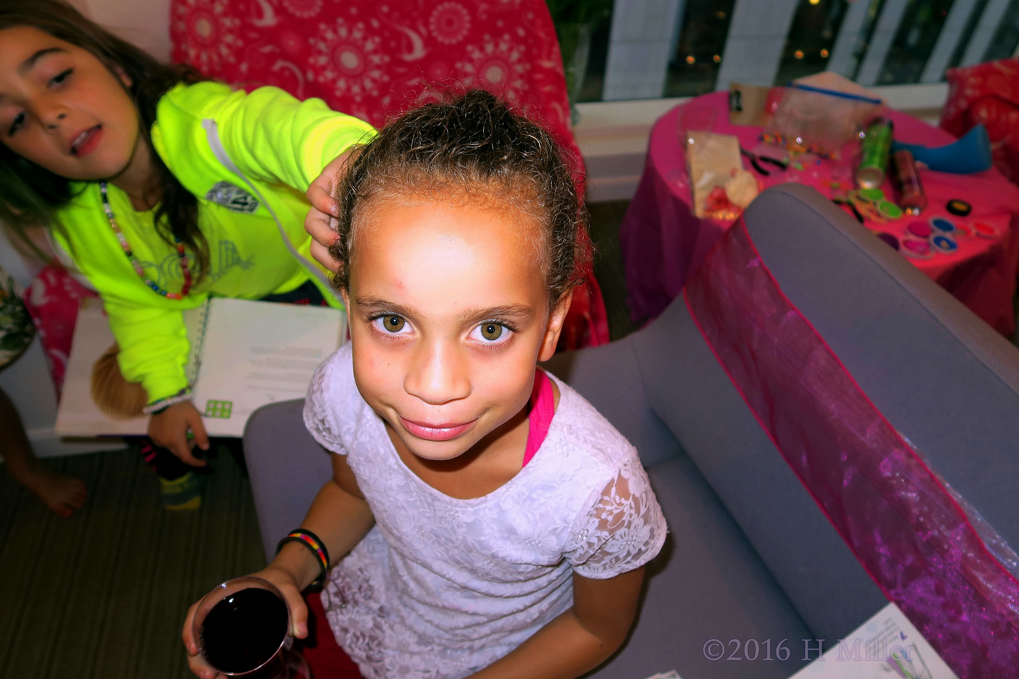 Chilling With Friends During The Kids Spa Party Chilling With Friends During The Kids Spa Party