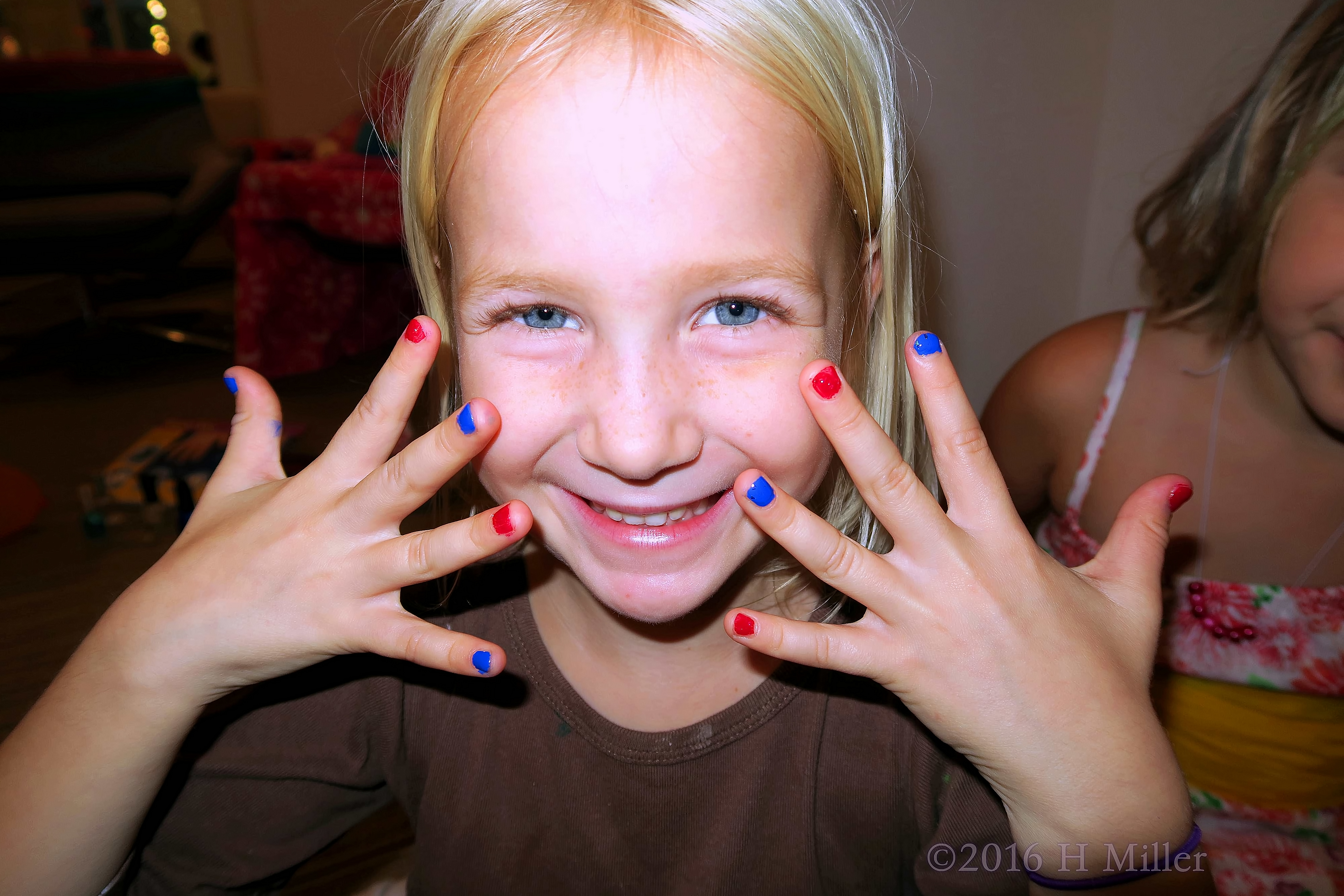 She LOVES Her Spa Party Mini Mani! She LOVES Her Spa Party Mini Mani!