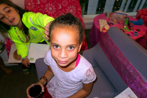 Chilling With Friends During The Kids Spa Party Chilling With Friends During The Kids Spa Party