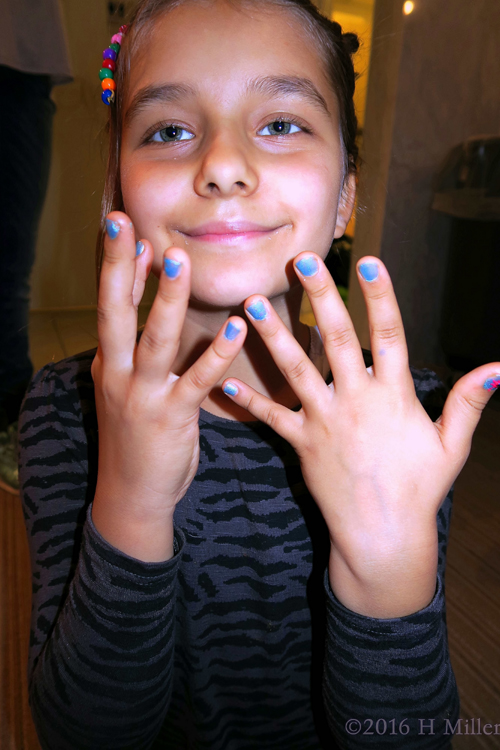 She Loves Her New Mini Mani She Loves Her New Mini Mani