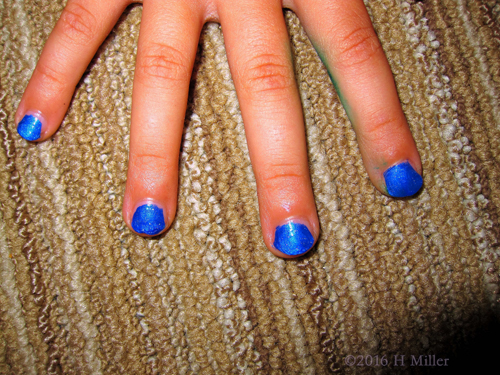 Sparkly Blue Mini Manicure
