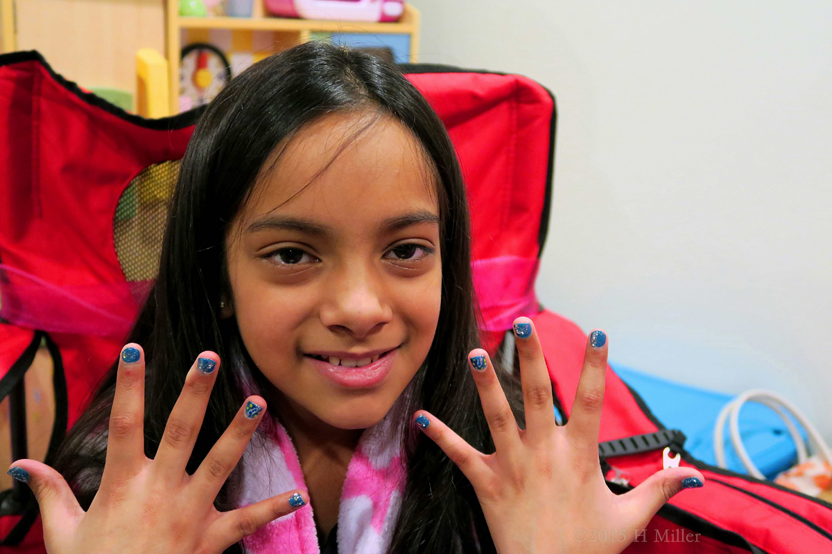 The Birthday Girl Shows Her Futuristic Rocket Ship Nails! 