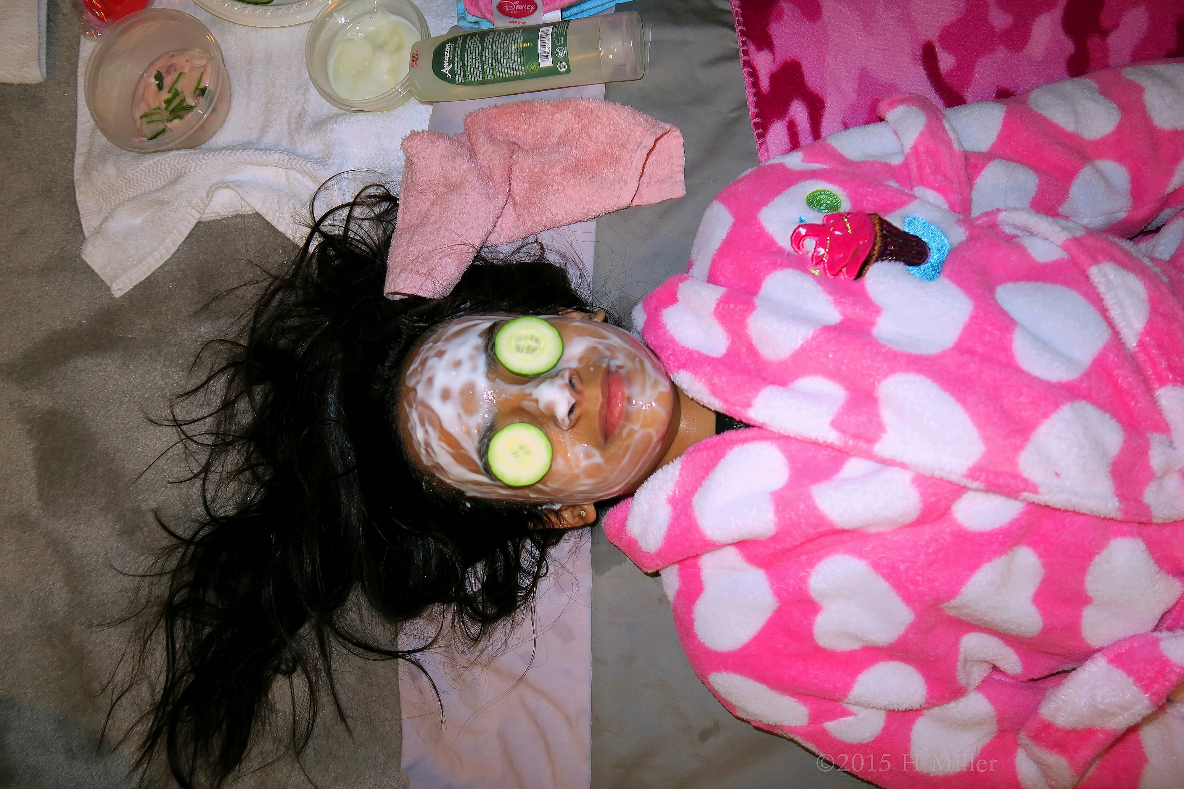 Facials At The Girls Spa Are So Relaxing 4 Facials At The Girls Spa Are So Relaxing 4