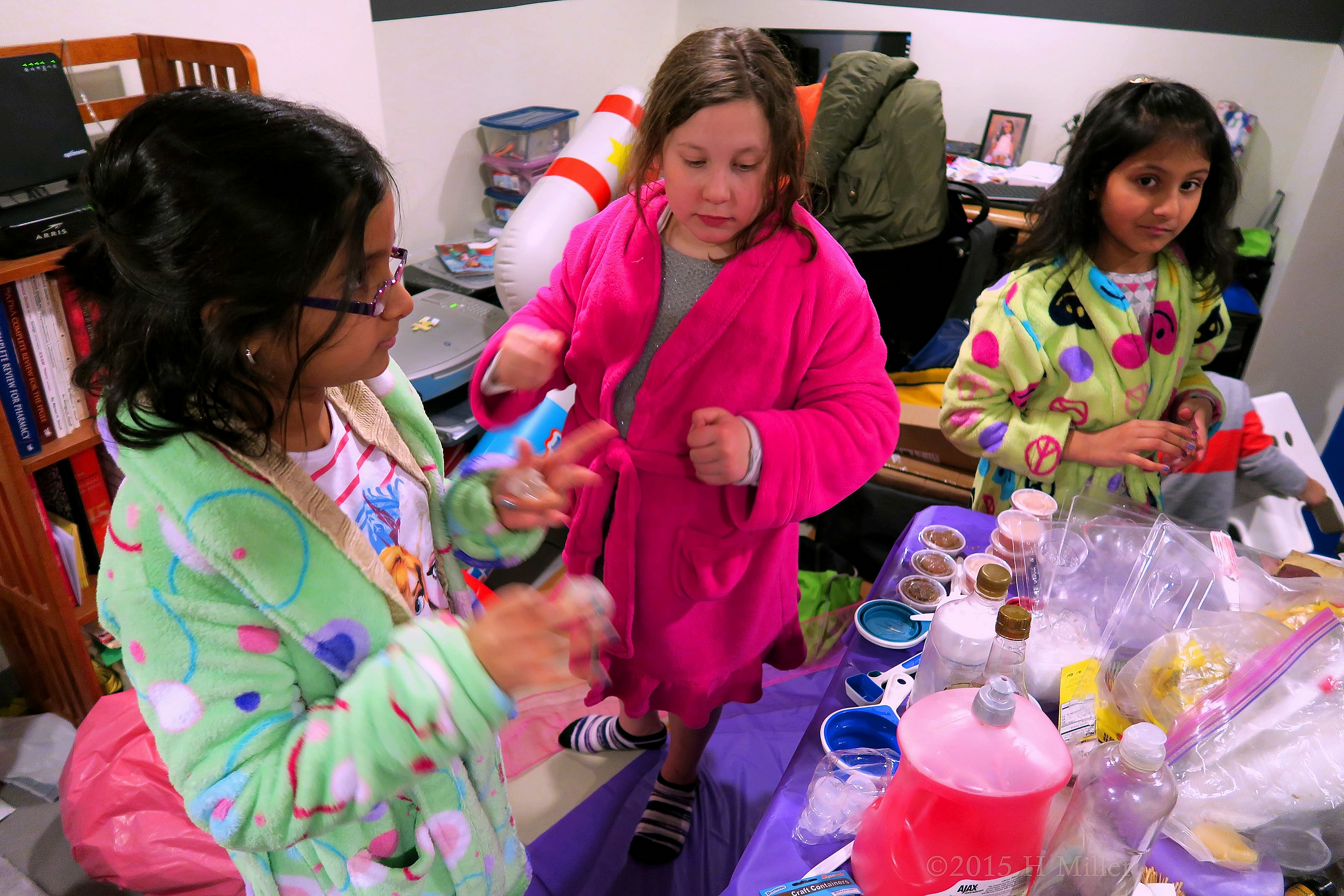 Working On Home Spa Crafts Together 4 Working On Home Spa Crafts Together 4