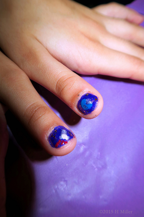 Kids Mini Mani. Kids Mini Mani.