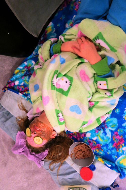 She's Super Relaxed In A Strawberry And Chocolate Facial She's Super Relaxed In A Strawberry And Chocolate Facial