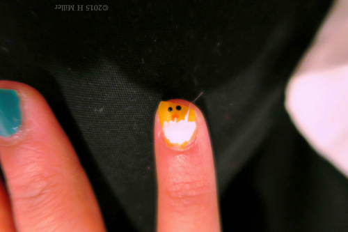 She Has A Baby Chick On Her Nail! She Has A Baby Chick On Her Nail!
