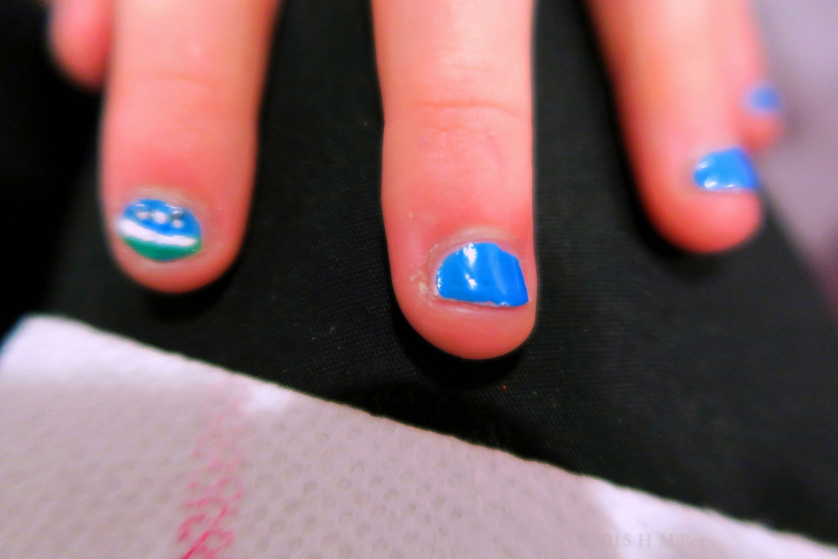 Cool Blue Watermelon Mini Manicure 