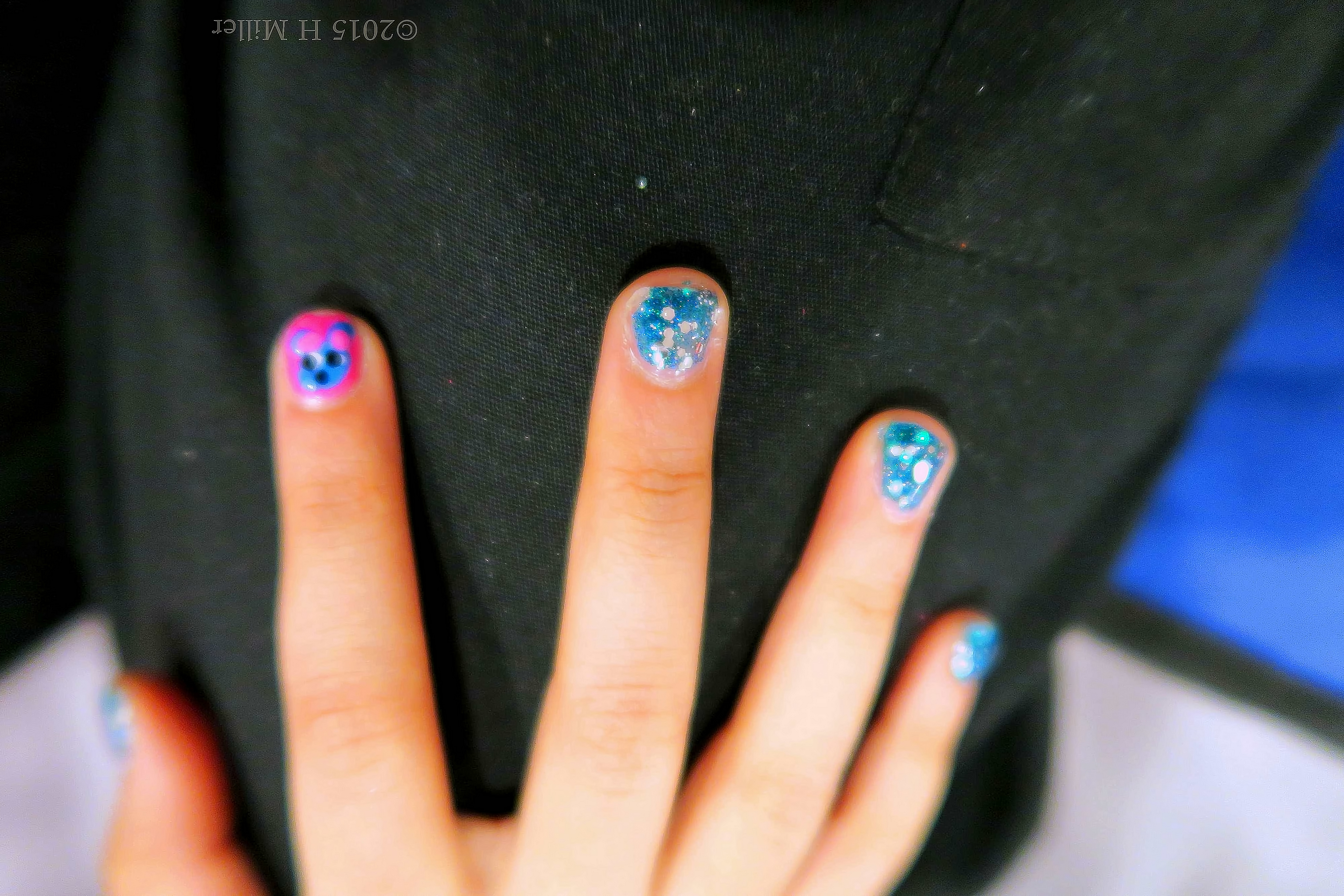 Cute Glittery Mini Manicure Nail Art
