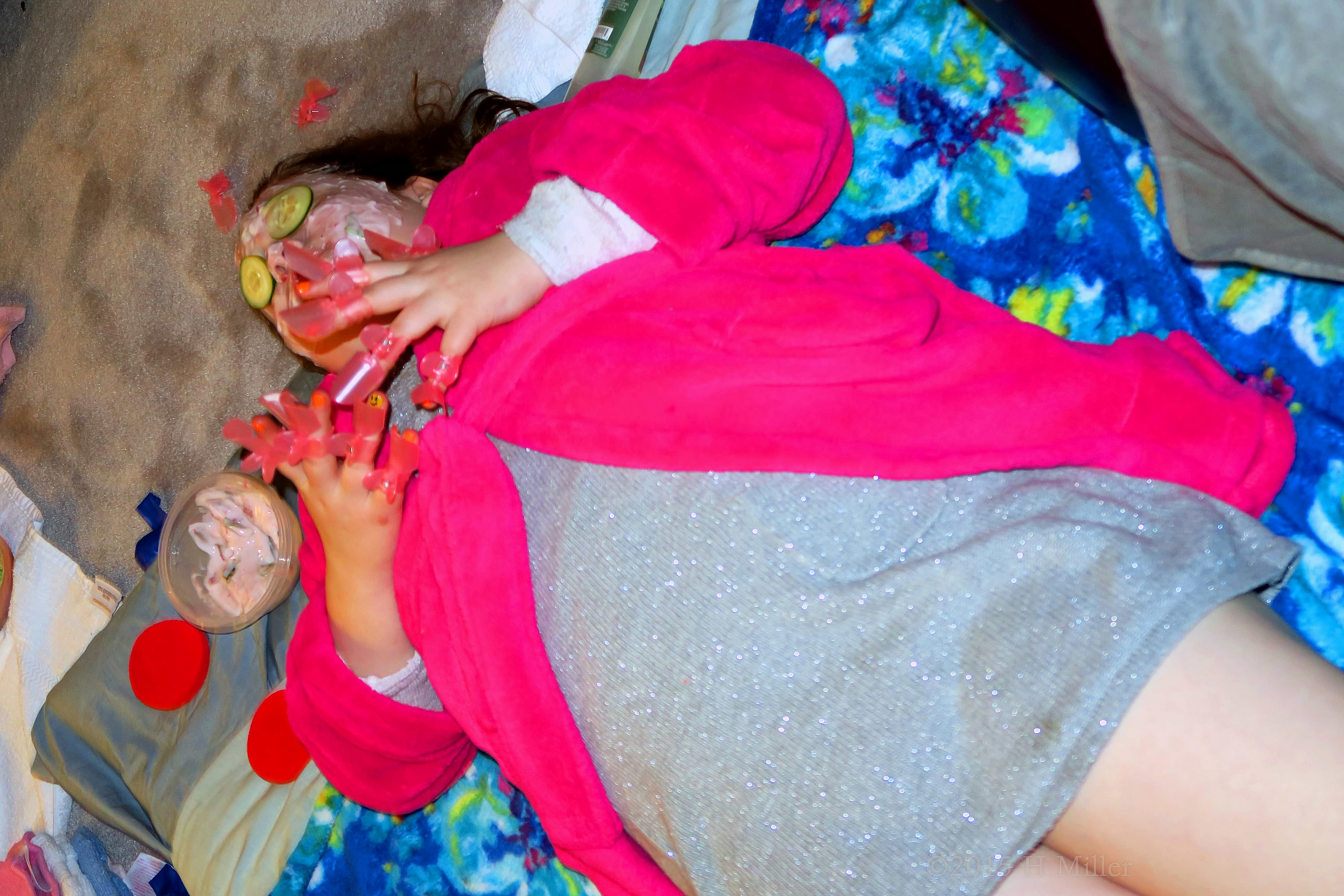 Getting A Facial After Manicures Getting A Facial After Manicures