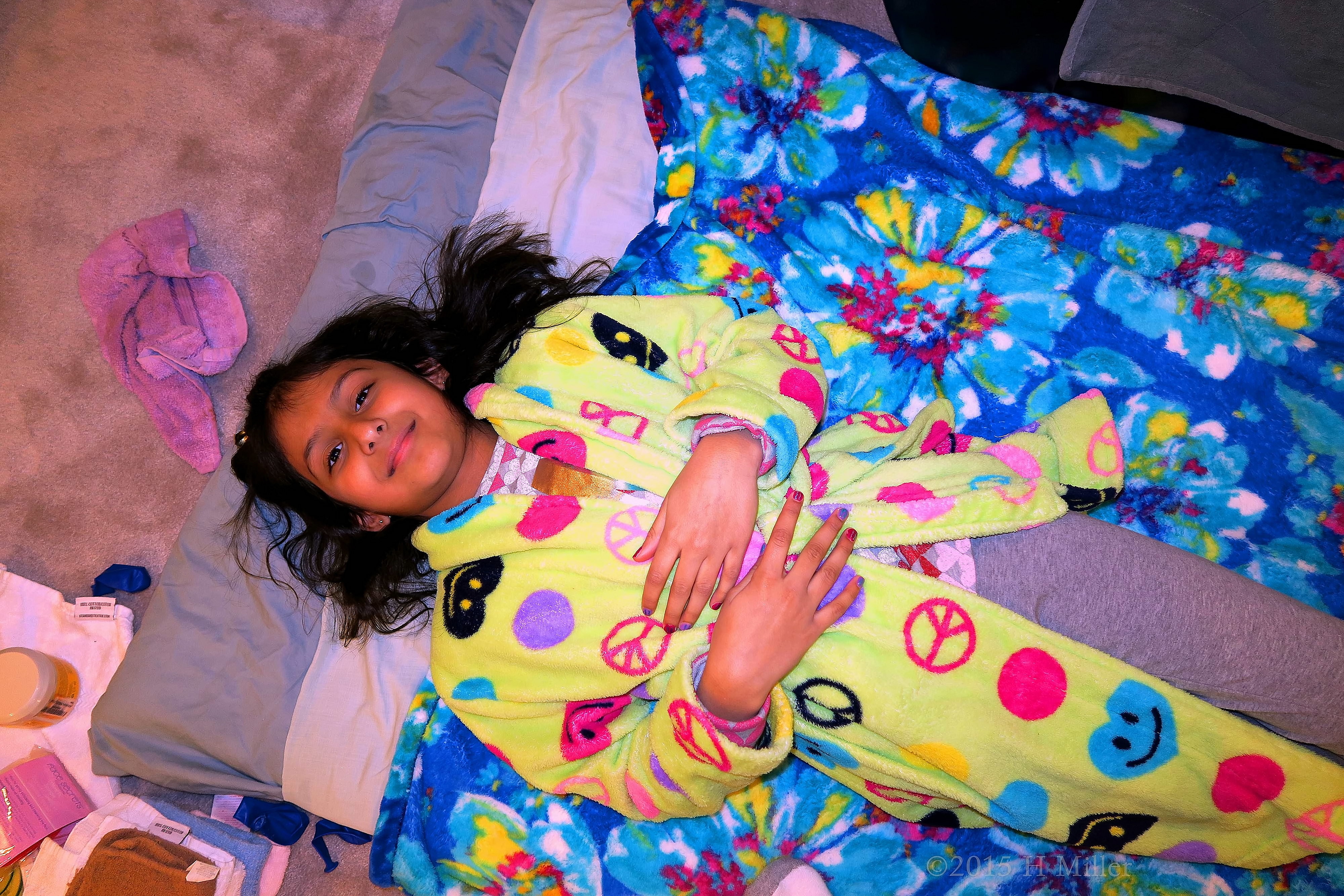 In The Kids Facial Area, She's Ready For Home Spa Facials In The Kids Facial Area, She's Ready For Home Spa Facials