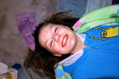 She LOVES The Home Spa Party For Girls She LOVES The Home Spa Party For Girls