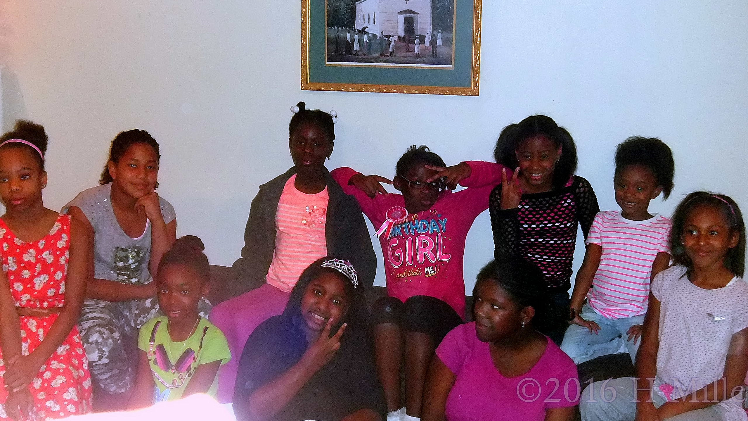 Party Guests Take A Pic With The Birthday Girl Party Guests Take A Pic With The Birthday Girl