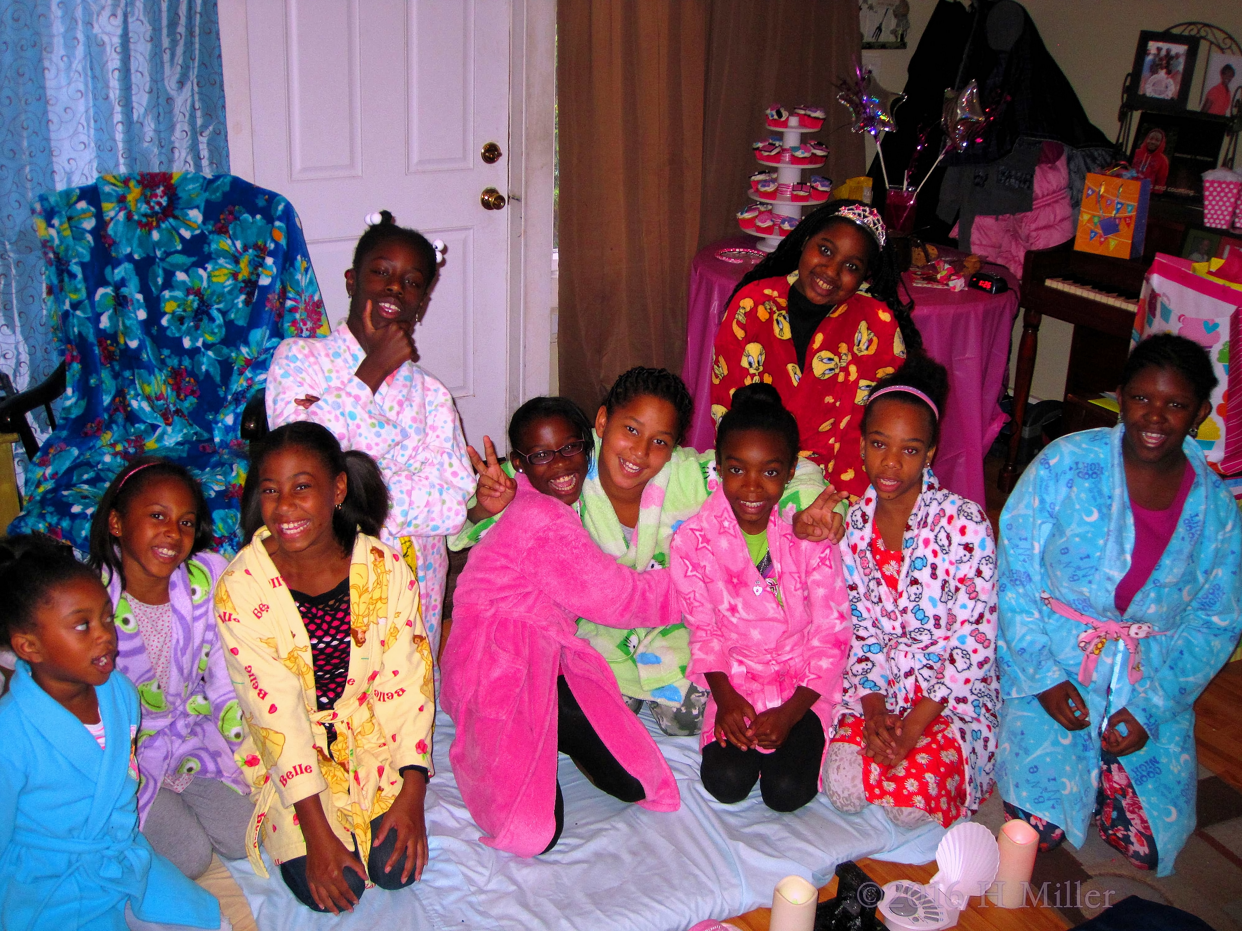 Sydney And Friends All Cozied Up In Spa Robes 