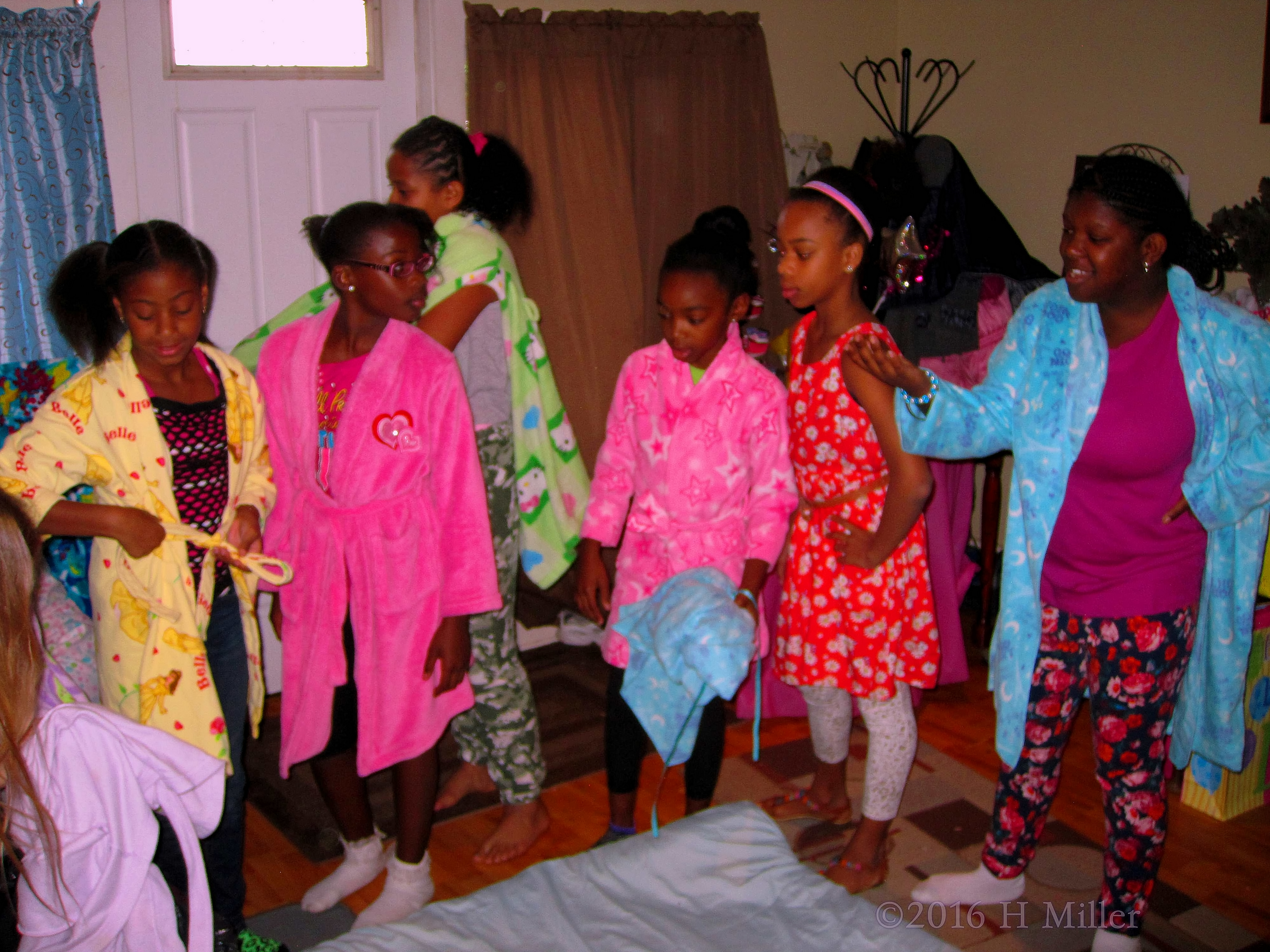 Yaaaaaas Girl! That Yellow Looks Good On You! Yaaaaaas Girl! That Yellow Looks Good On You!