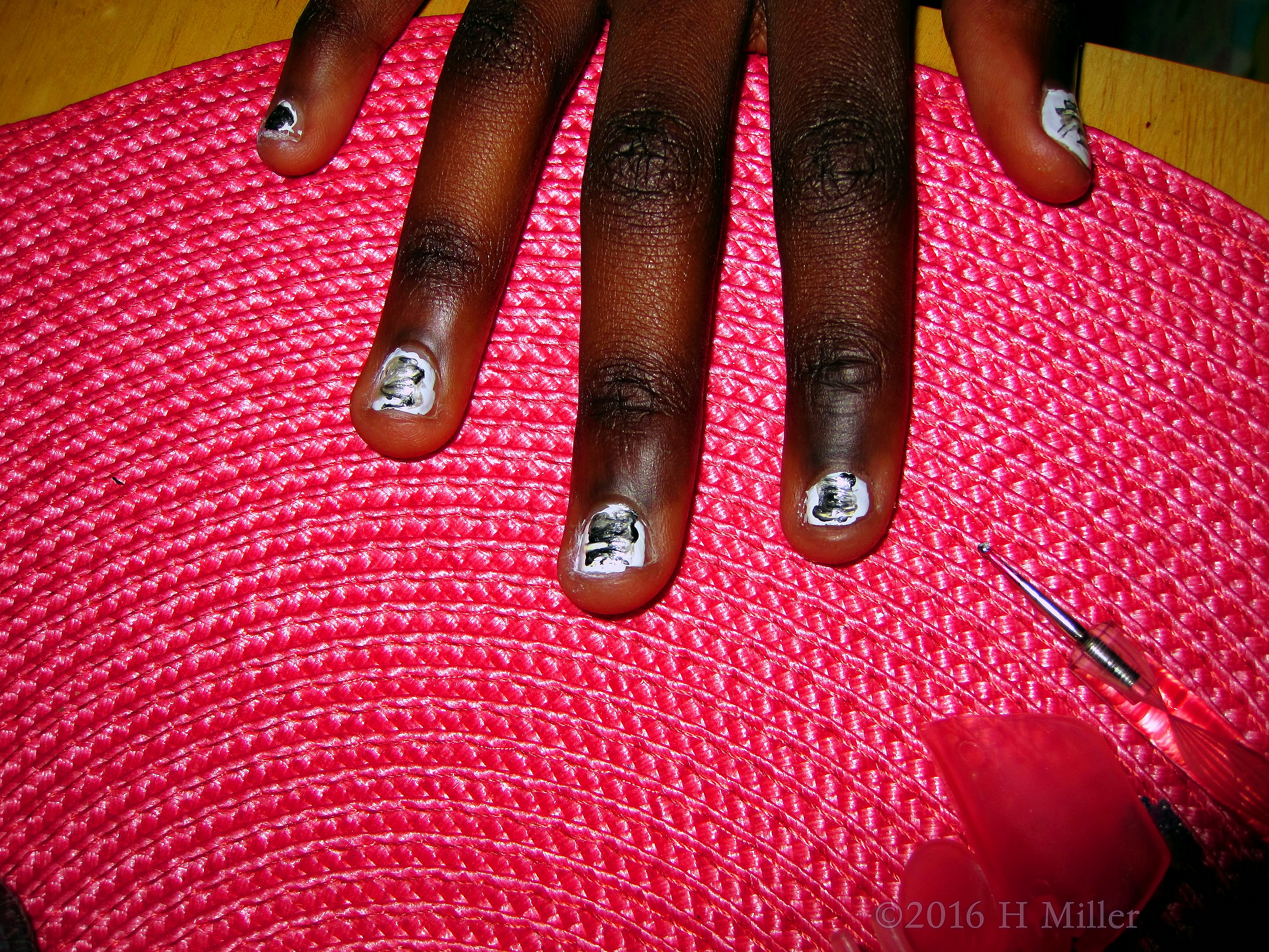 Fun Kids Spa Manicure! Fun Kids Spa Manicure!