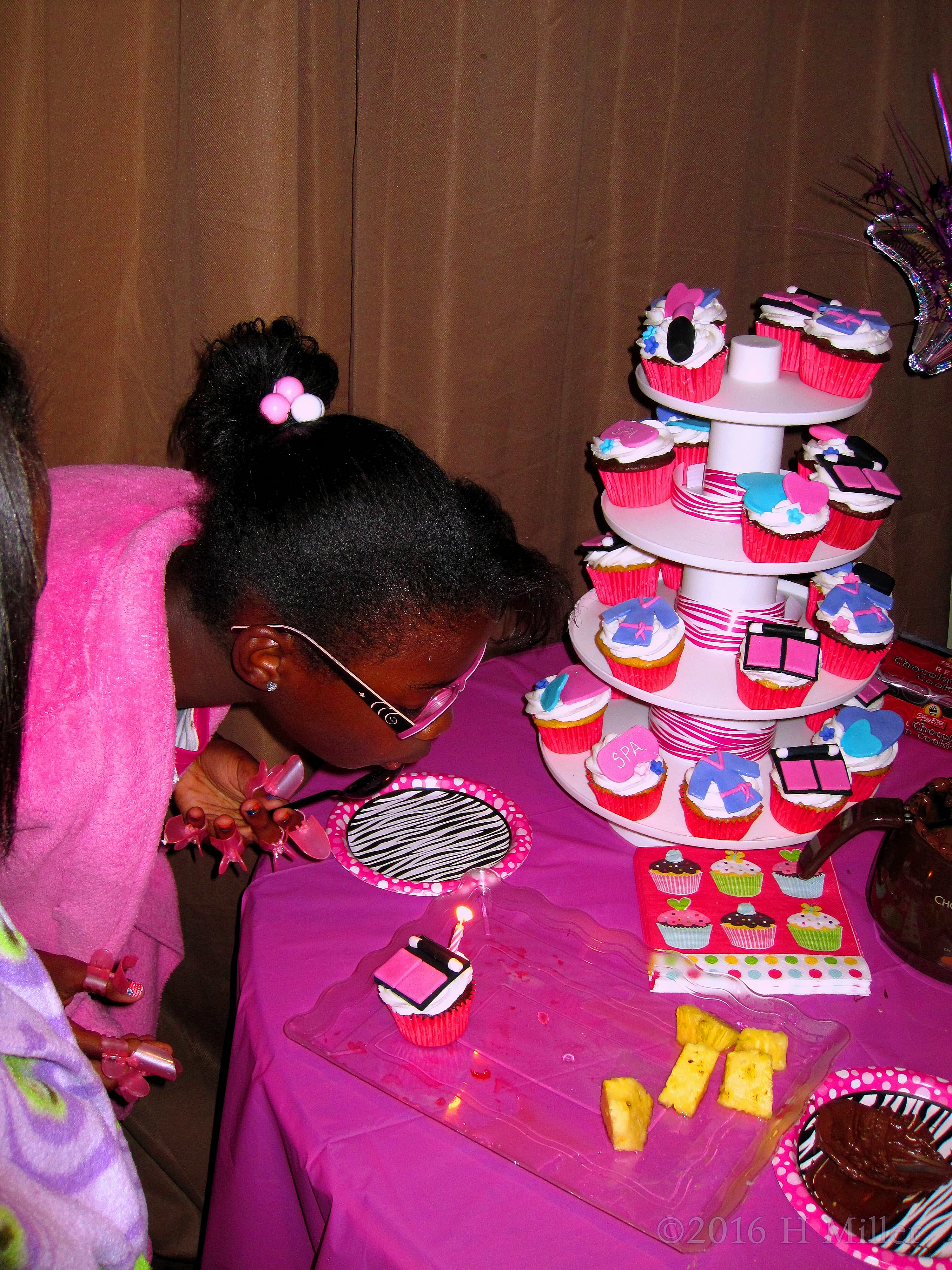 Make A Wish And Blow Out Your Candle Birthday Girl Make A Wish And Blow Out Your Candle Birthday Girl