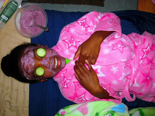 Spa Facial For Girls Relaxation In Her Pink Star Sparkled Spa Rob Spa Facial For Girls Relaxation In Her Pink Star Sparkled Spa Rob