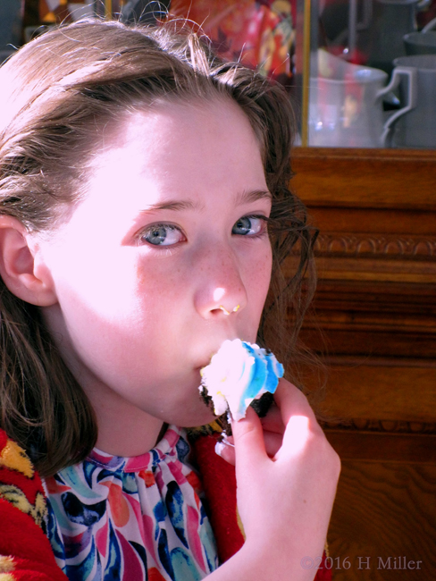 The Spa Birthday Cupcake Looks So Yummy! The Spa Birthday Cupcake Looks So Yummy!