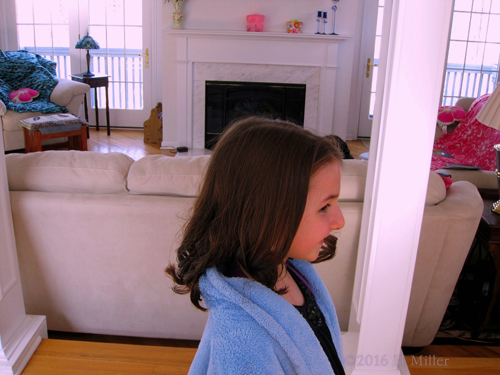 Girls Can Get Super Cool Hairstyles At The Spa Party For Girl Girls Can Get Super Cool Hairstyles At The Spa Party For Girl