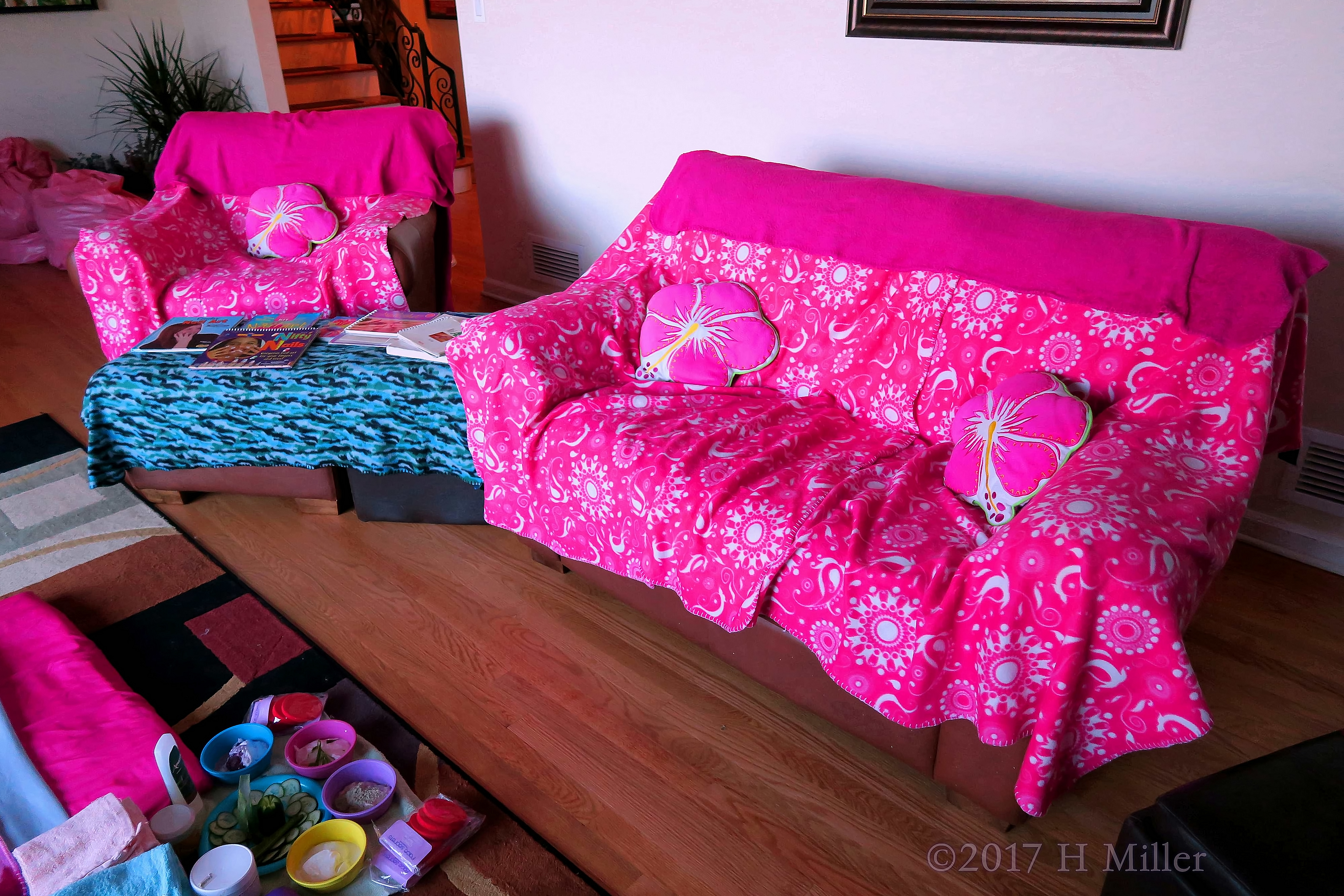 A Cool Vibe With Kids Facial And Mini Pedi Stations Setup A Cool Vibe With Kids Facial And Mini Pedi Stations Setup