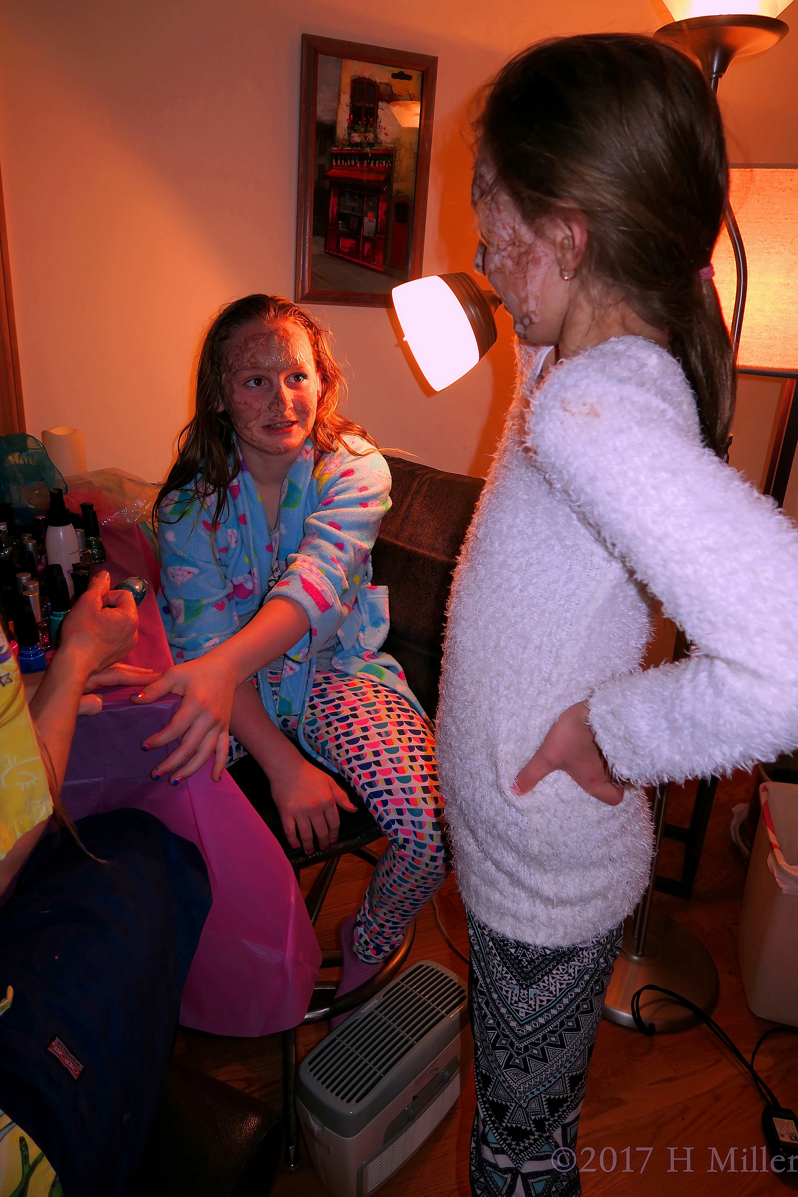 Party Guests Comparing Kids Facials! 4 Party Guests Comparing Kids Facials! 4