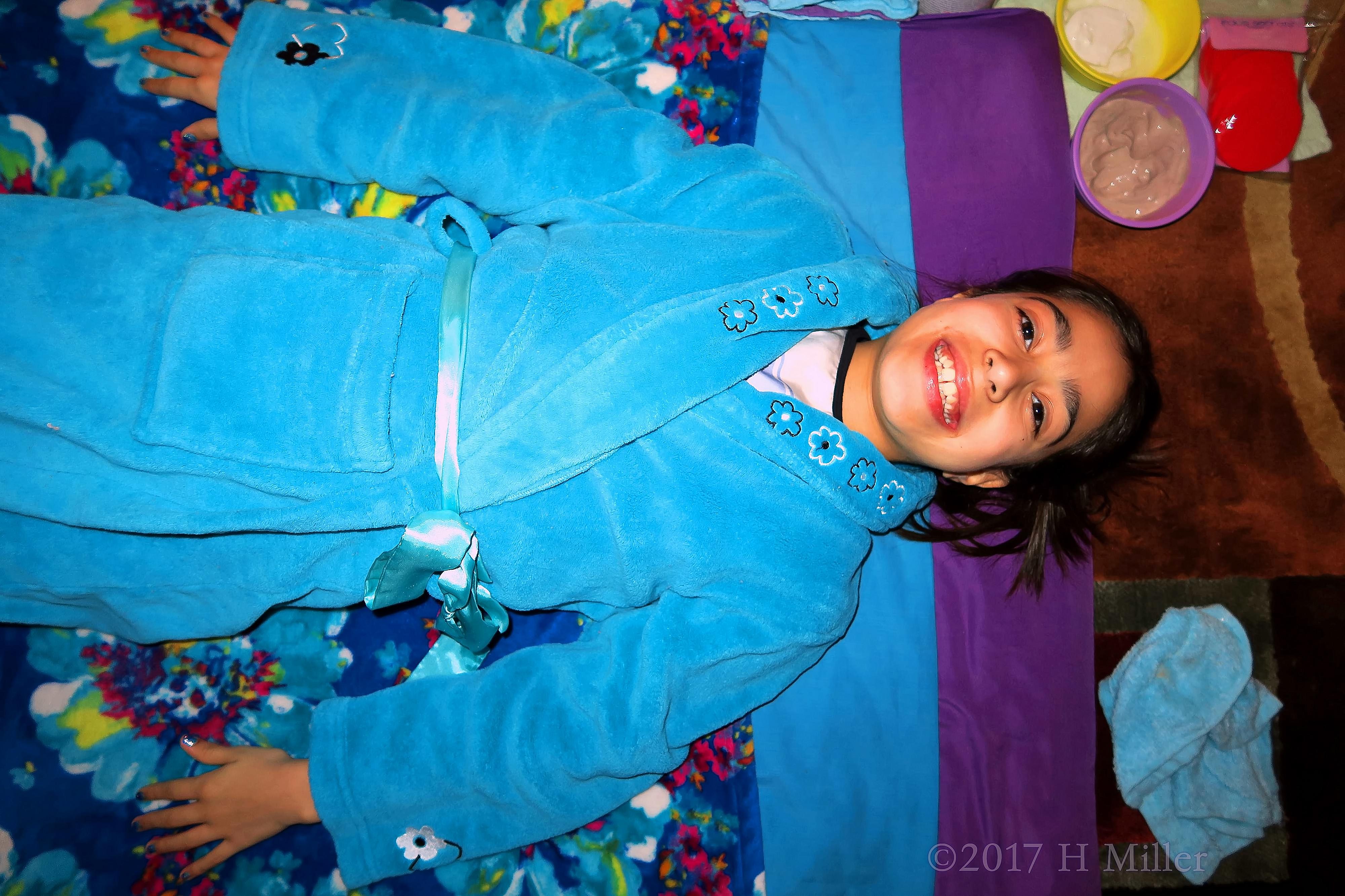 Pretty Blue Spa Robe And Kids Facial Making This Guest Happy 4 Pretty Blue Spa Robe And Kids Facial Making This Guest Happy 4