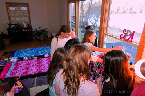 Choosing Their Colors To Get Their Kids Spa Day Started Choosing Their Colors To Get Their Kids Spa Day Started