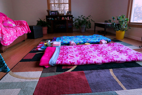 Tranquil Girls Facial Setup For The Guests To Enjoy Tranquil Girls Facial Setup For The Guests To Enjoy