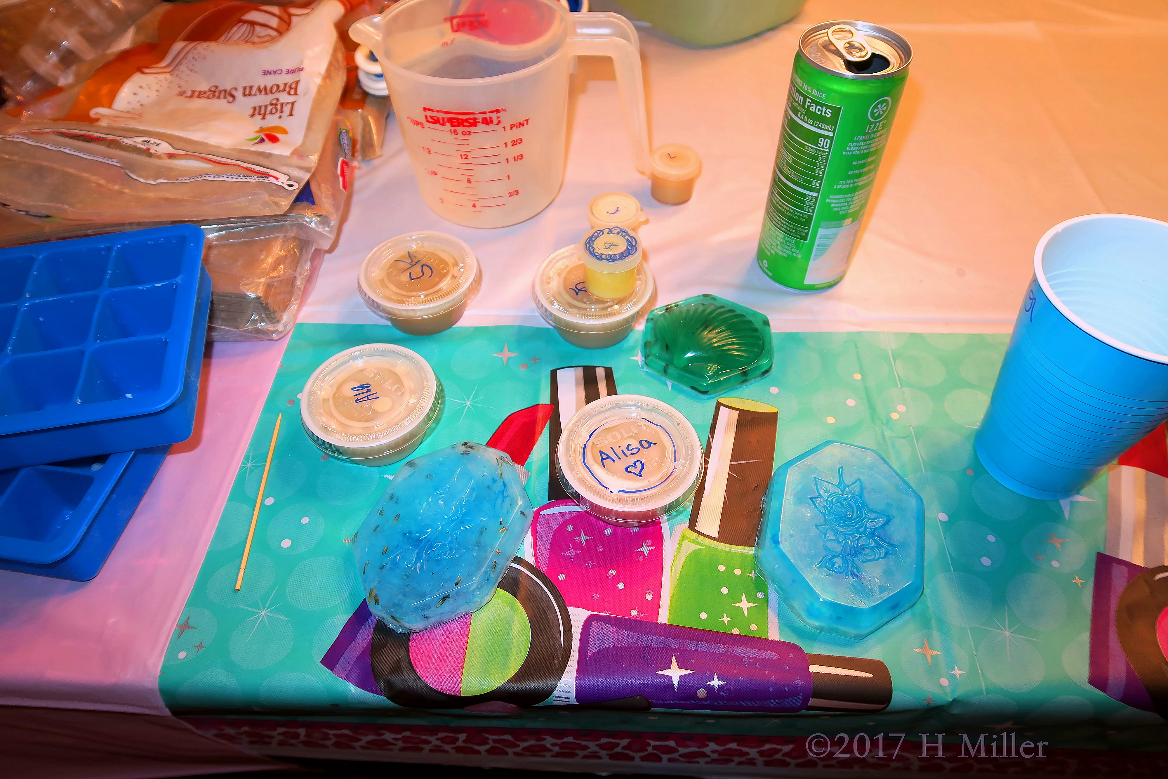 Crafts For Kids On Display! Sugar Scrub,Lip Balm, And Bath Bombs 
