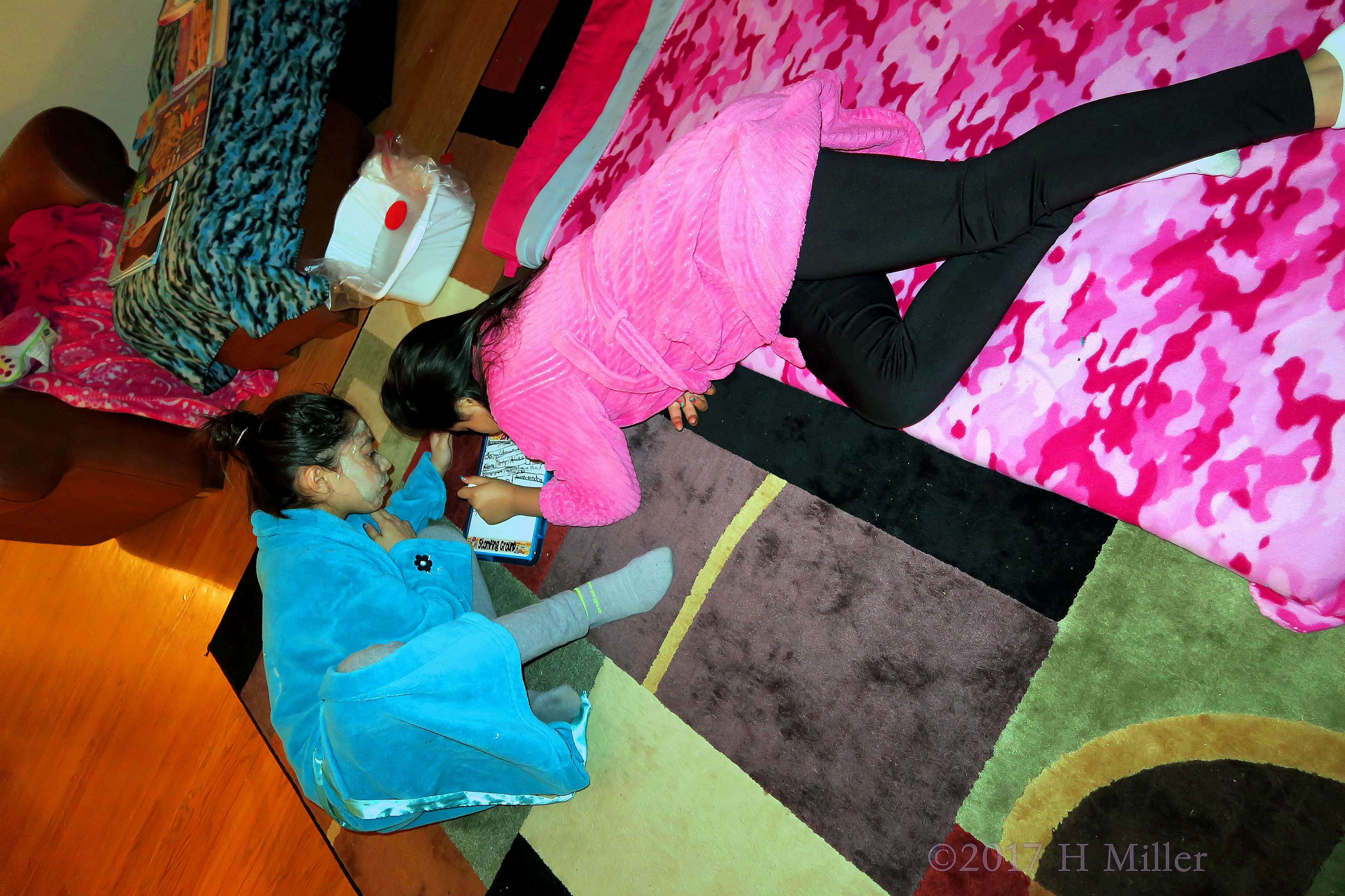 Letting That Kids Facial Soak Right In Letting That Kids Facial Soak Right In