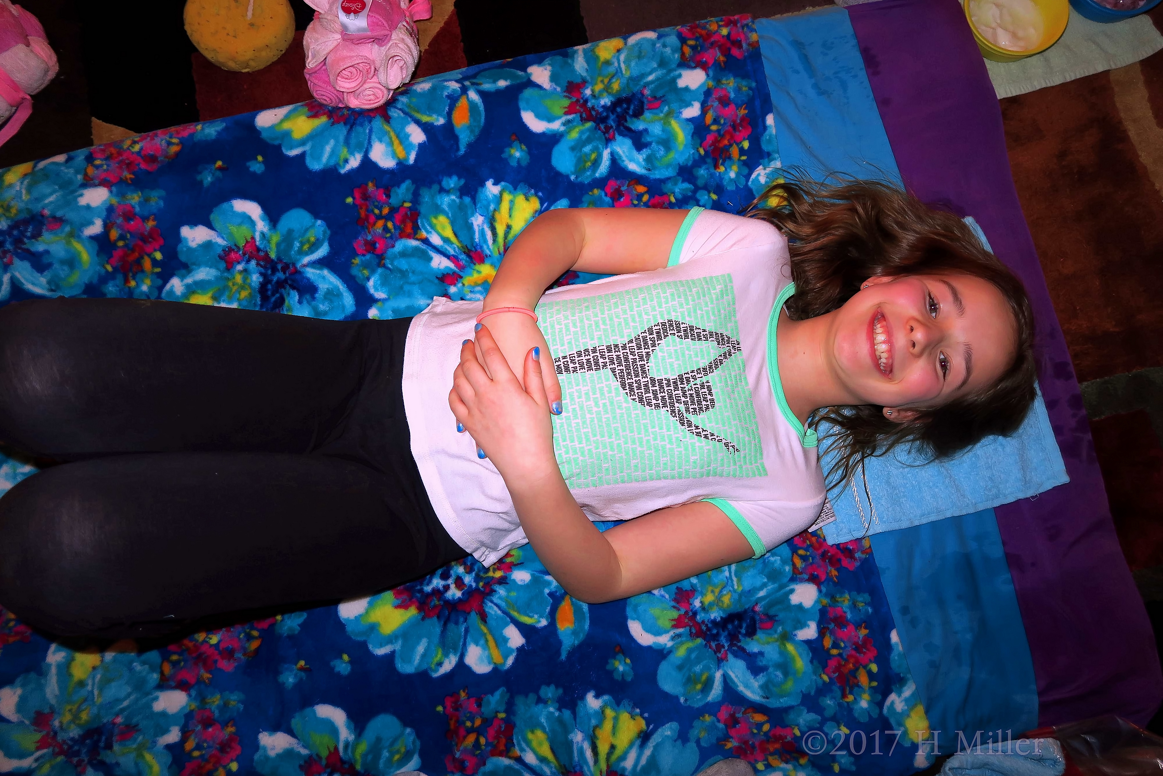 Oh Wait! The Fun Has Just Begun With Her Facial For Girls! Oh Wait! The Fun Has Just Begun With Her Facial For Girls!