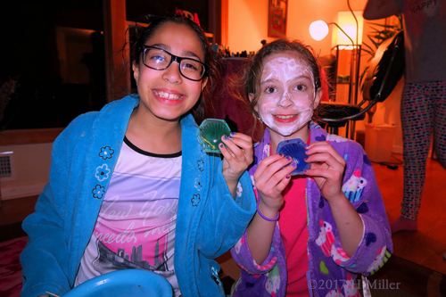 All Smiles While Showing Off Bath Bombs Kids Crafts