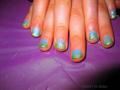 Green And Blue Ombre Nail Design 