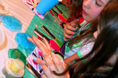 Party Guest Checking If Her Bath Bomb Has Set Party Guest Checking If Her Bath Bomb Has Set